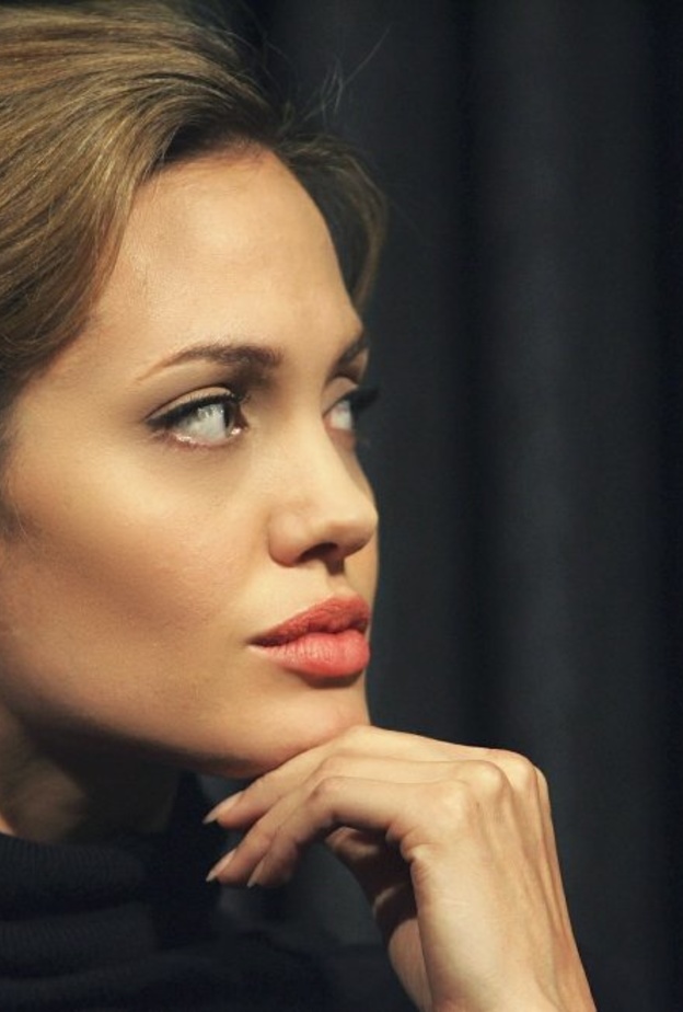 أنجلينا جولي