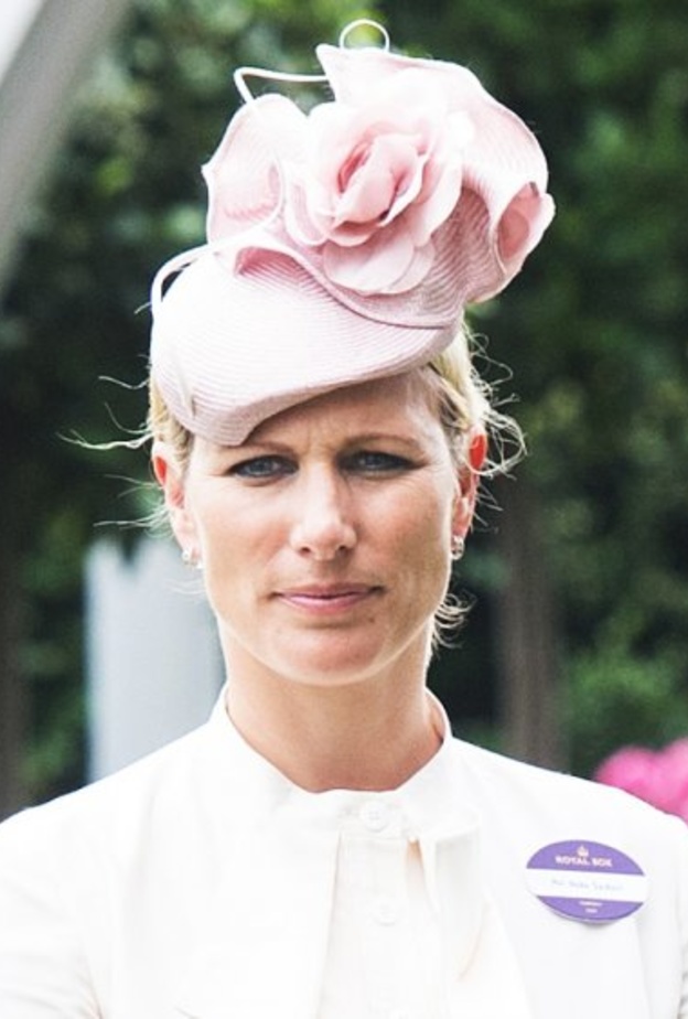 العائلة المالكة تتبع تقليدا ألمانيا في تقديم هدايا الميلاد