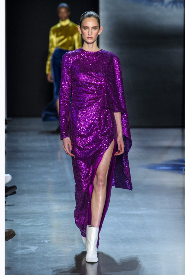 موديلات فساتين سواريه لسهرات راس السنة 2019‏ من Altuzarra