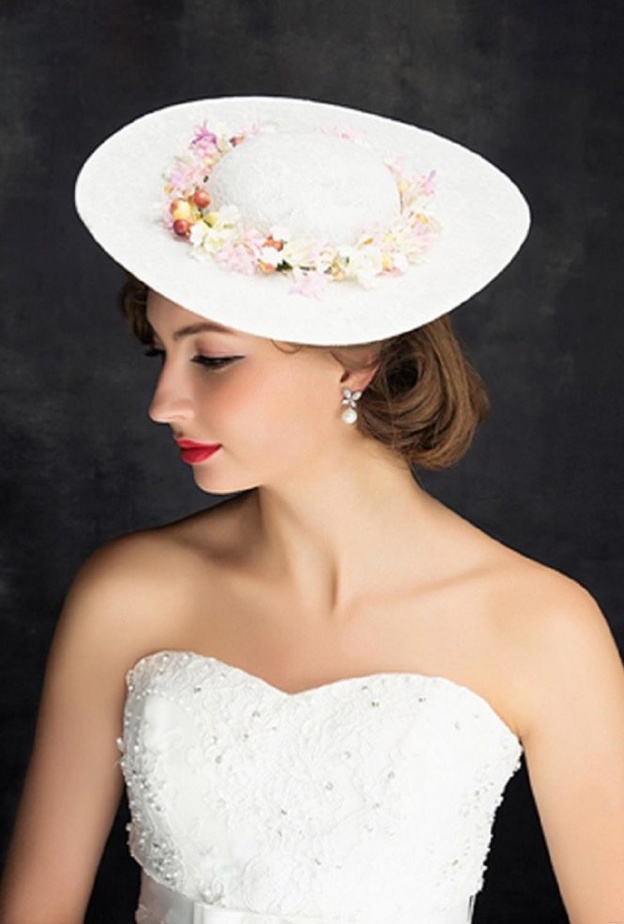 اكسسوار شعر من ماركة انبال درور Inbal Dror من اللؤلؤ