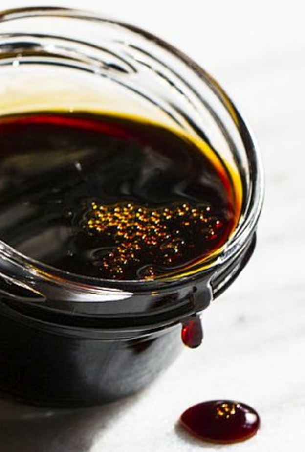  العسل الأسود يقوي الدم و الدورة الدموية