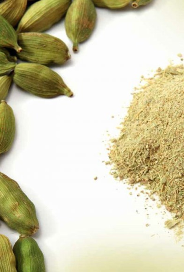  الهيل يساعد في تعزيز مناعة الجسم