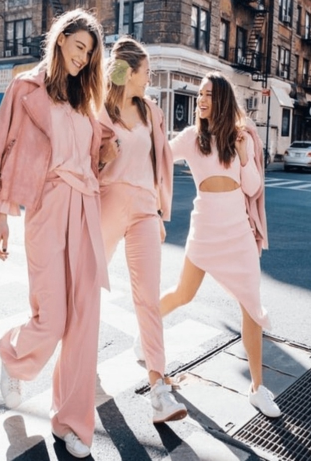 Alexander McQueen فستان اوف شولدرز زهري من