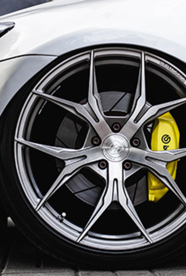 كيفية استبدال عجلات السيارات بأخرى