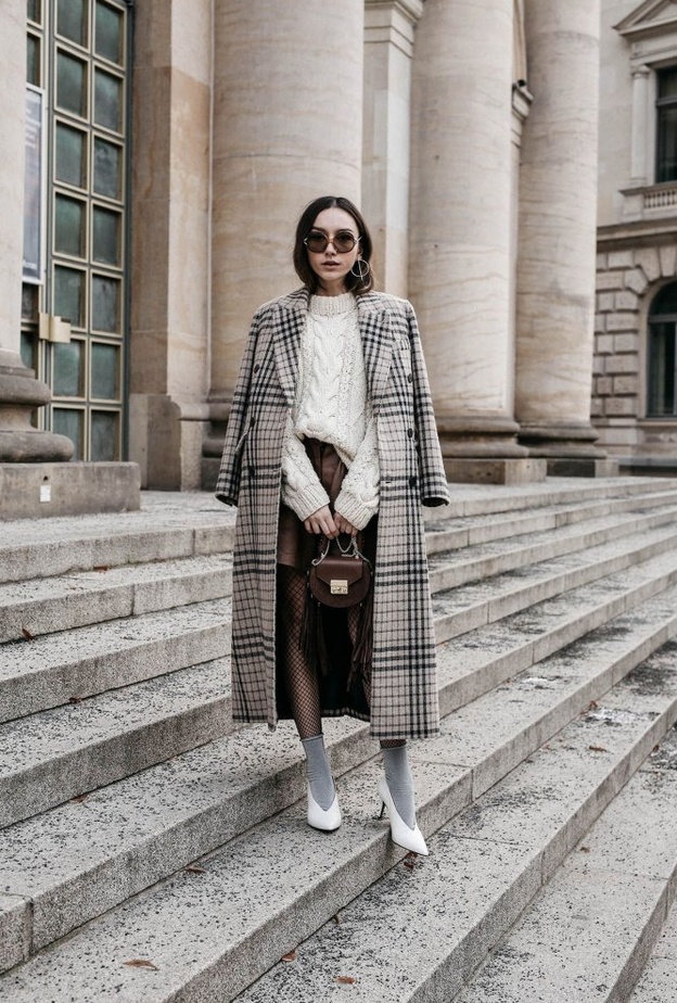  اختاري البالطو الكارو القصير لاطلالات شبابية