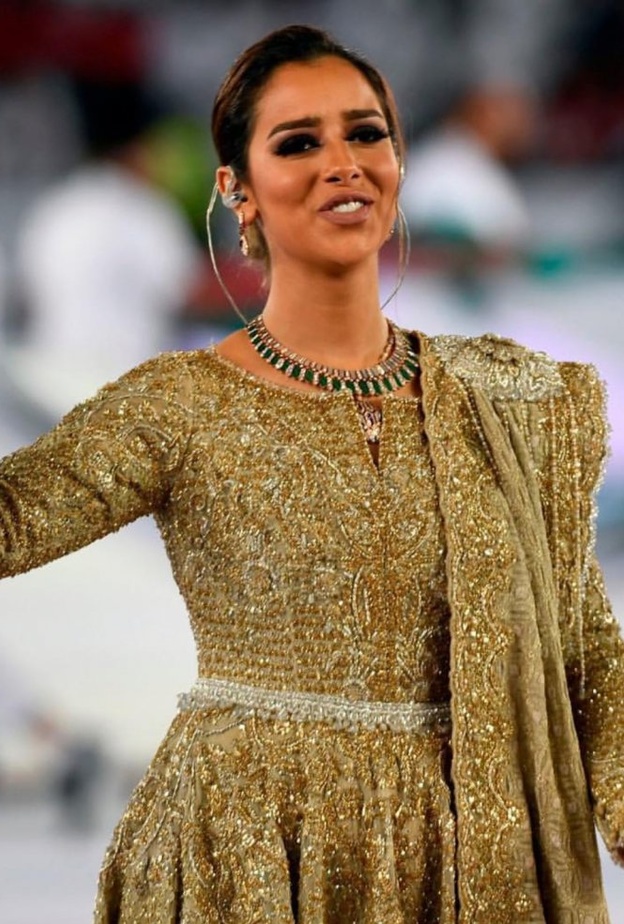 جمال ساحر للنجمة بلقيس في افتتاح بطولة كأس أسيا