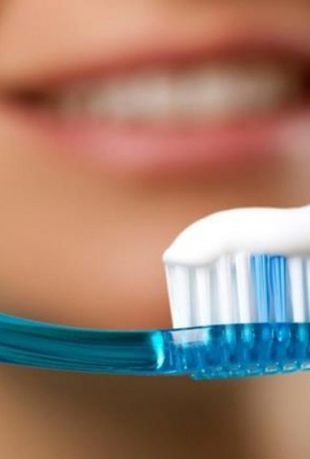 استخدام فرشاة الأسنان بشكل صحيح يحقق الفائدة من التنظيف