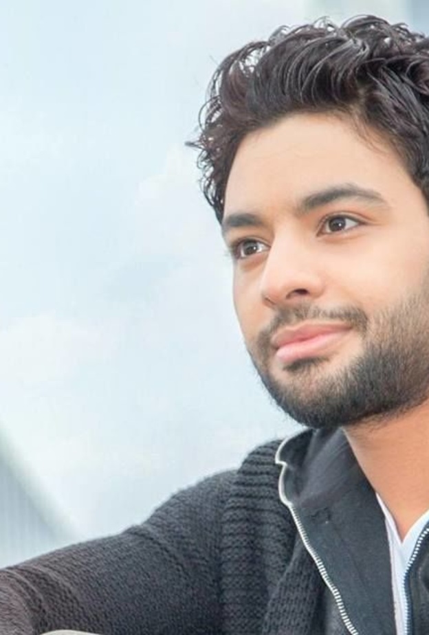 أحمد جمال يعلن خطوبته على مذيعة سعودية