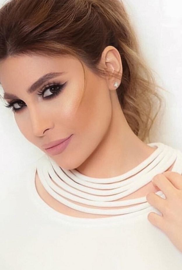 نجمات يتألقن بمكياج سامر خزامي