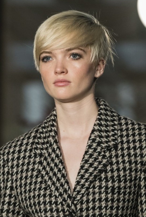 تسريحات الشعر الذكوري ‏ المستقيم من Marc Jacobs