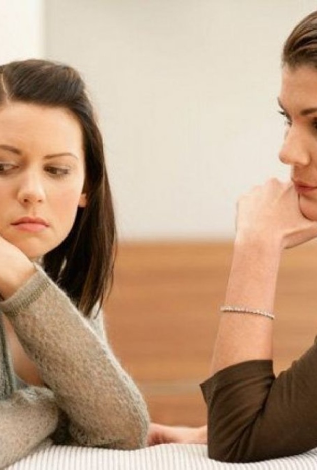 متى تغار الأم من ابنتها