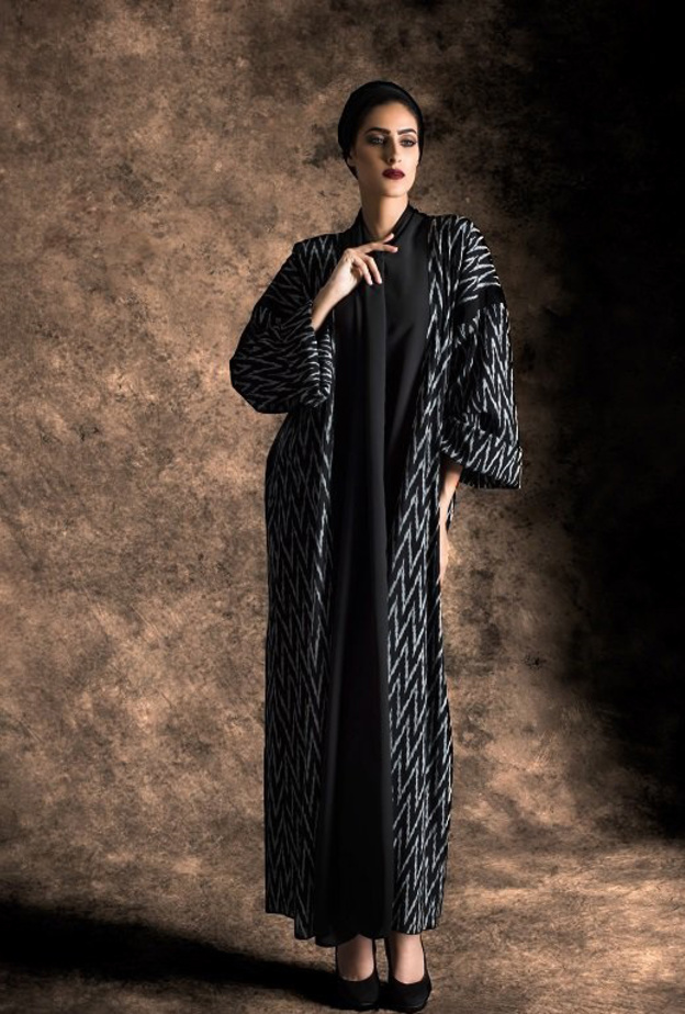  احدث موديلات العبايات الكلاسيكية موضة 2019‏ مع التطريز