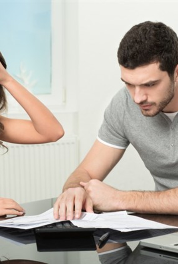 كيف تتعامل المرأة مع حب زوجها الزائد للعمل 