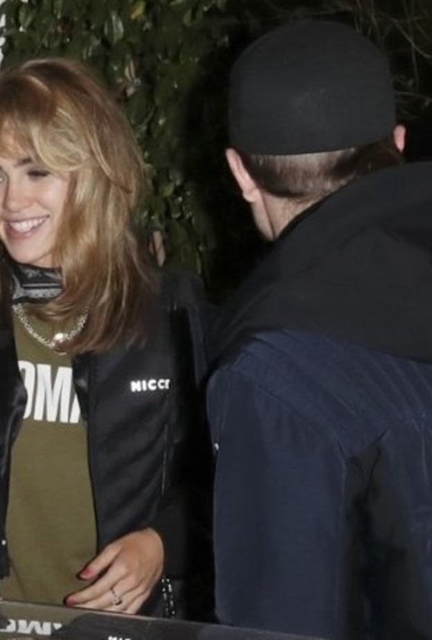 روبرت باتينسون وسوكي ووترهاوس