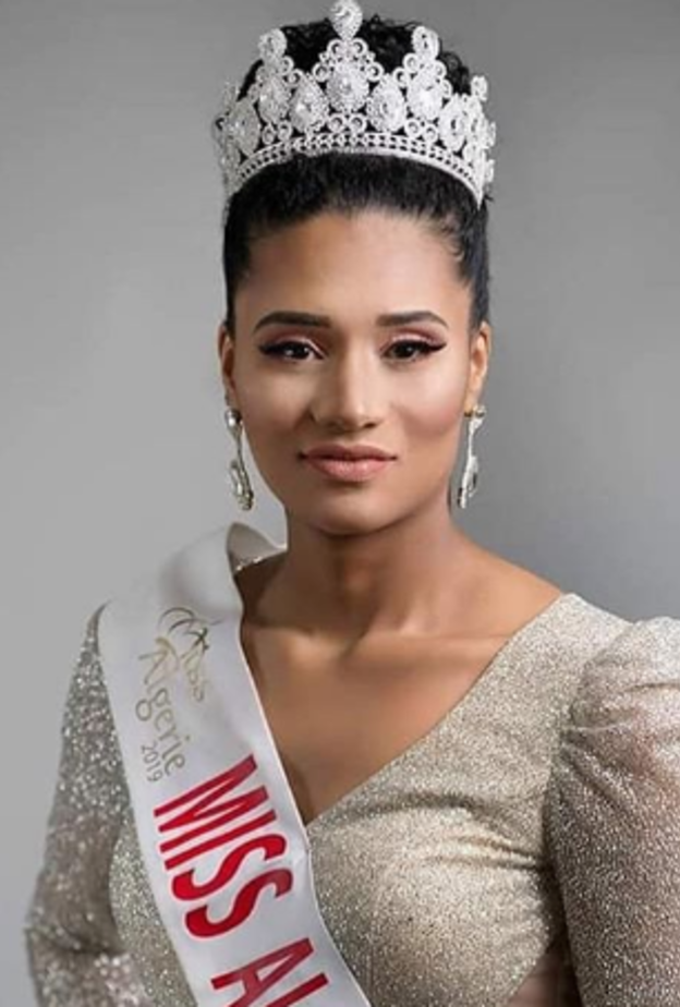 الفنانات يقدن حملة دفاع عن ملكة جمال الجزائر 