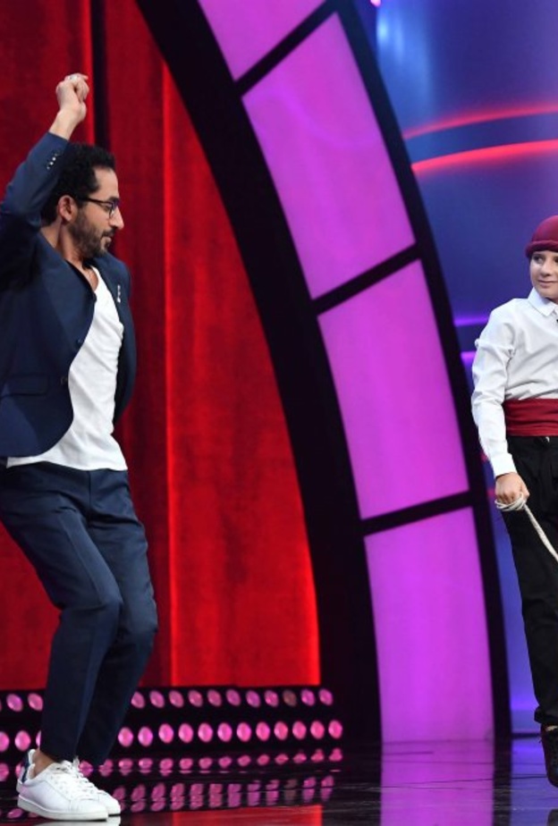 احمد حلمي يرقص دبكة 