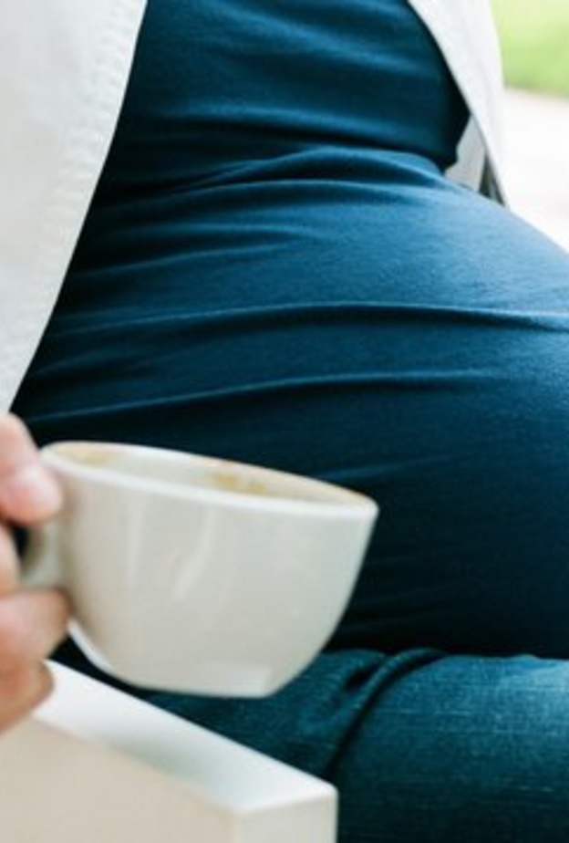 أضرار شرب الشاي أثناء الحمل