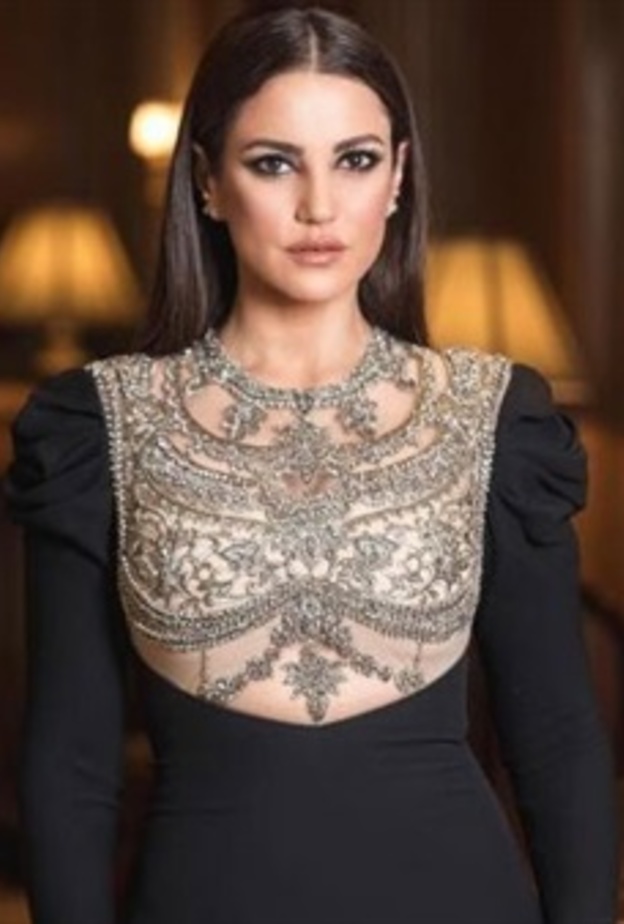 الفنانة درة 