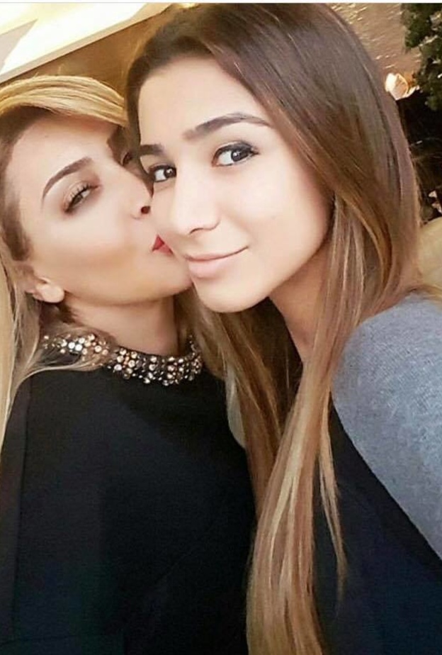 نوال الزغبي وابنتها