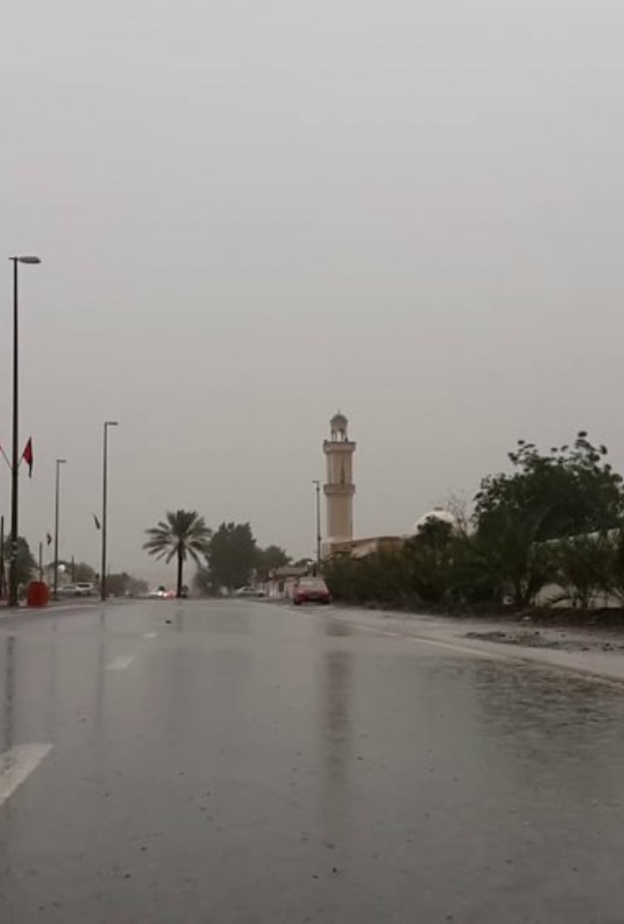 الأرصاد الإماراتية تحذر من الأمطار على شمال البلاد