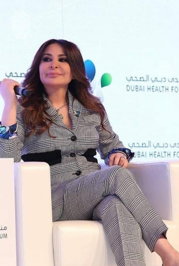 إليسا في منتدى دبي الصحي للتوعية بمرض سرطان الثدي