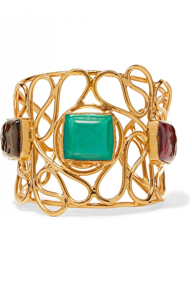 الأساور العريضة البارزة Bold Cuffs