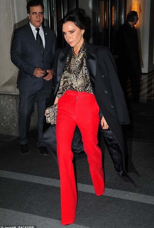 أحدث إطلالة لفيكتوريا بيكهام في نيويورك