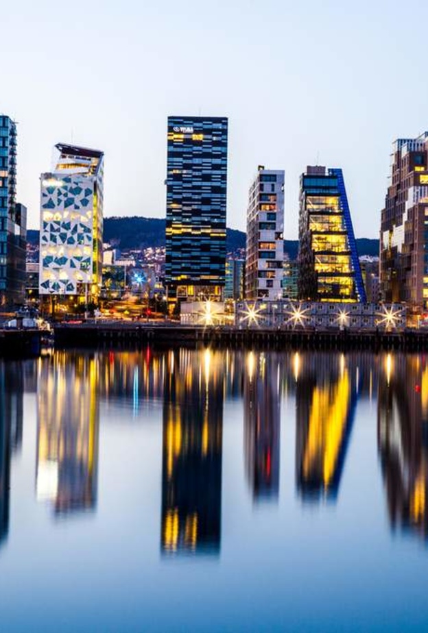 من مرفأ اوسلو