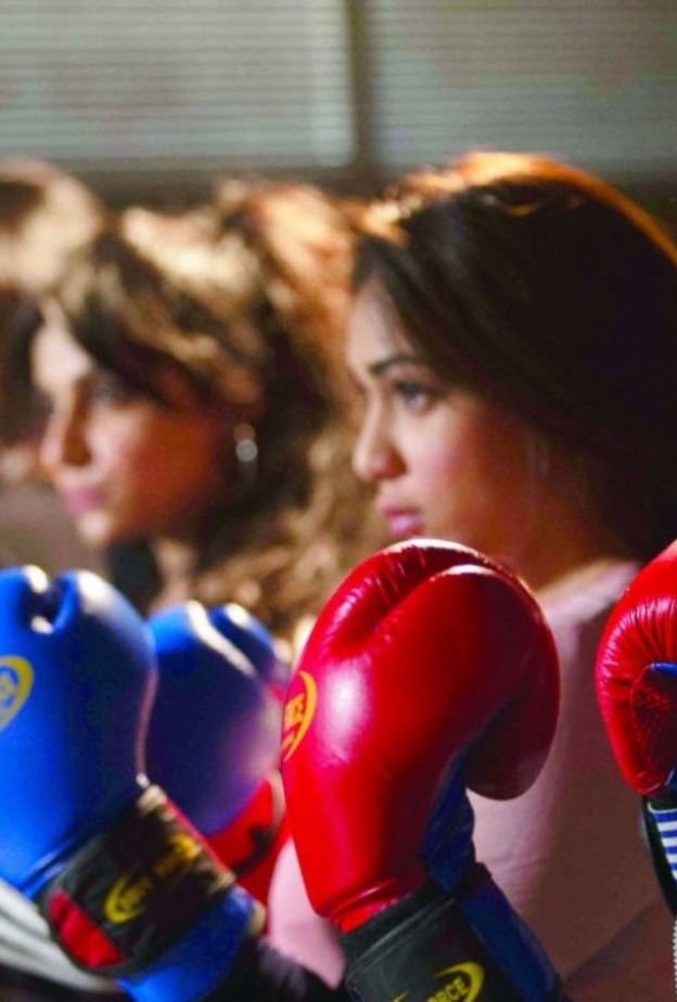 احدى مشاهد مسلسل بنات الملاكمة