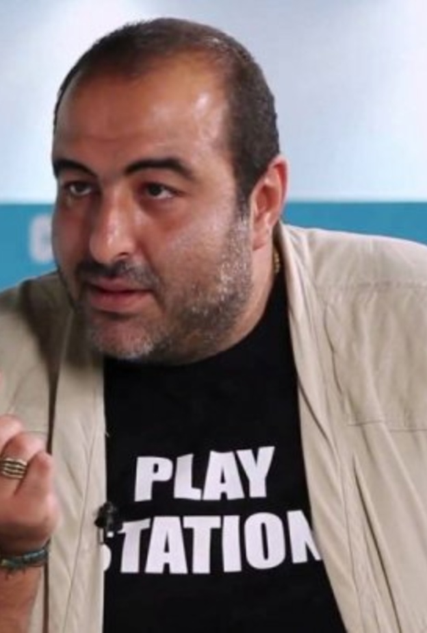 سامح عبد العزيز