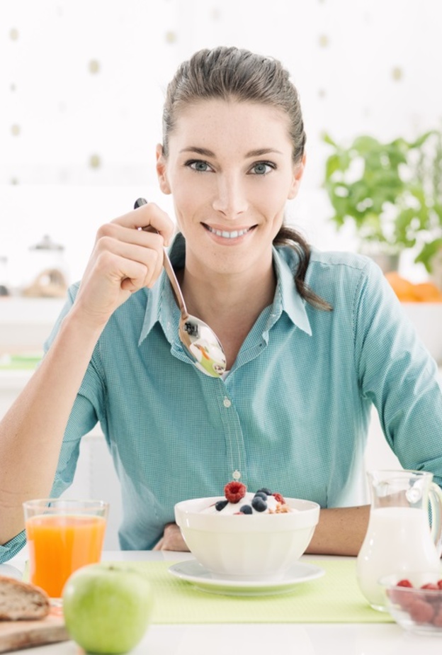 5 اطعمة صحية تبدأين بها يومك