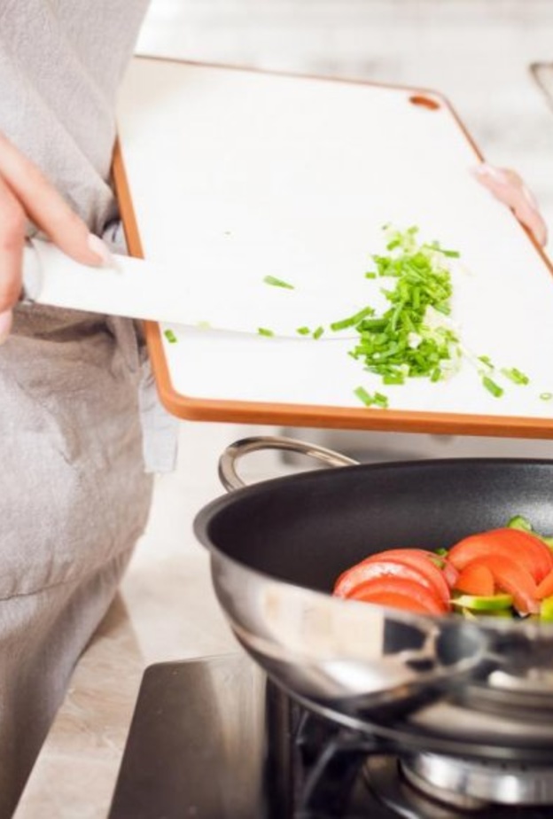 كيفية انقاص الوزن عن طريق الطعام الساخن