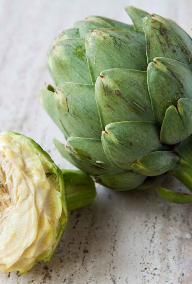 الخرشوف احد الثمار الهامة للتخسيس و لعمل الجهاز الهضمي 