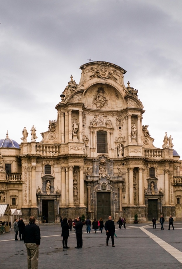 أشهر المعالم المعمارية في مدينة مرسيا وواحدة من الكنوز المعمارية التاريخية التي تمثل الحقبة الباروكية