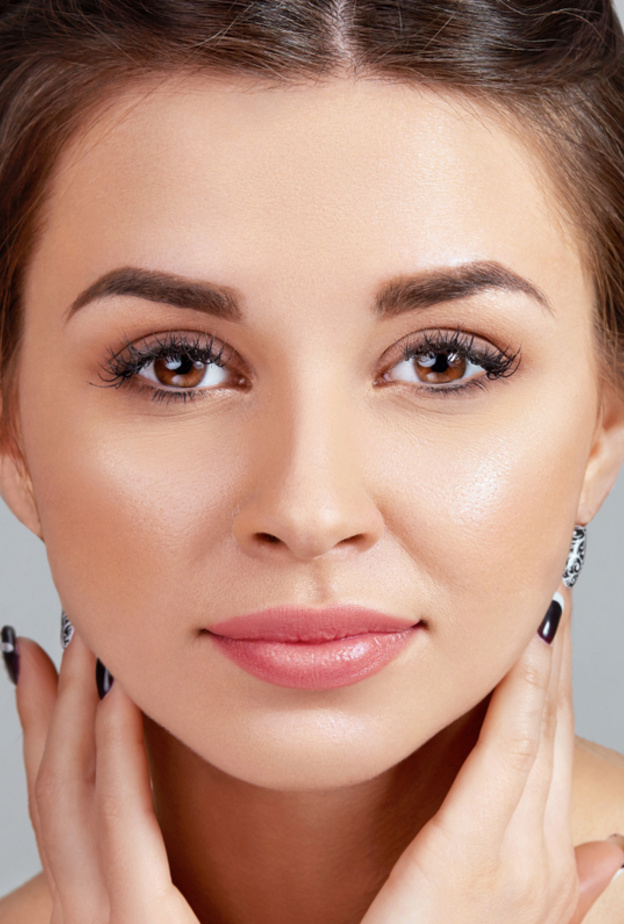 اتبعي إطلالة المكياج بهذه الخطوات