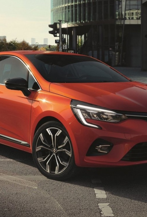 كشفت شركة رينو "Renault" عن المعلومات الأولية لسيارة "Clio"