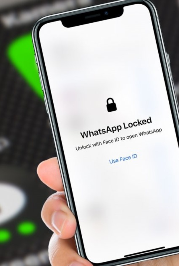 واتساب يتيح قفل , فتح التطبيق ببصمة الأصبع أو العين لمستخدمي آي أو إس