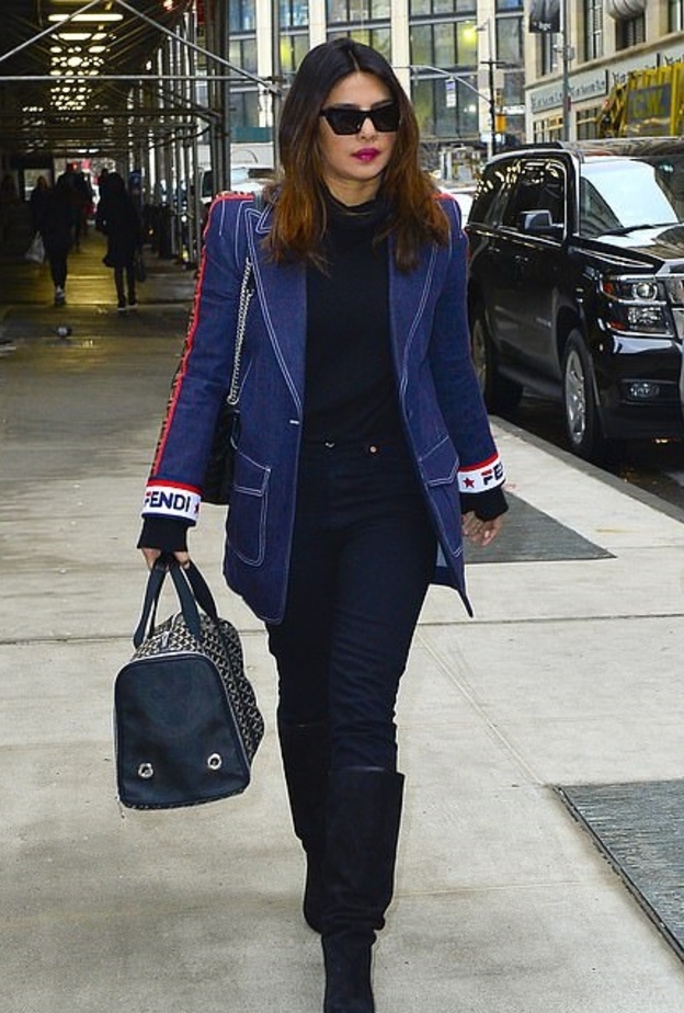 بريانكا تشوبرا ‏Priyanka Chopra تتألق في شوارع نيويورك