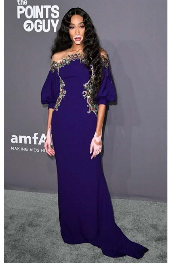 العارضة ويني هارلو في أحدث إطلالاتها في نيويورك