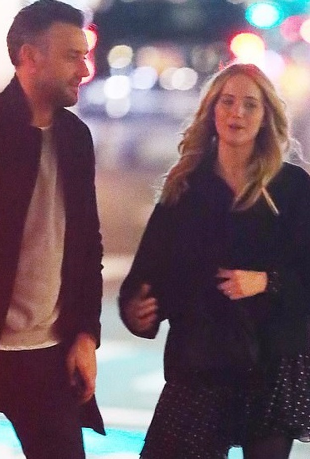 جينيفر لورانس و كوك ماروني