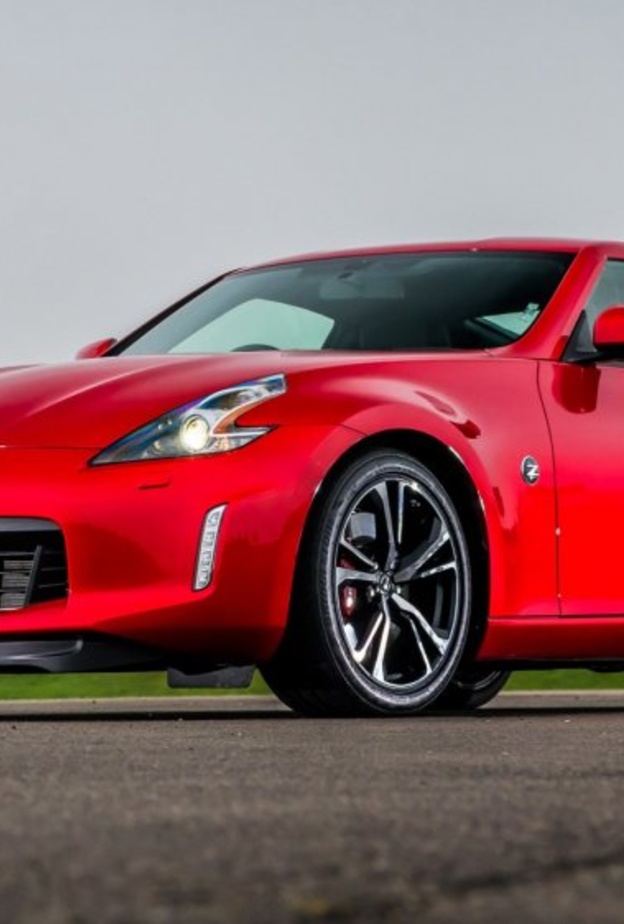   محرك نيسان 370 زد 2019