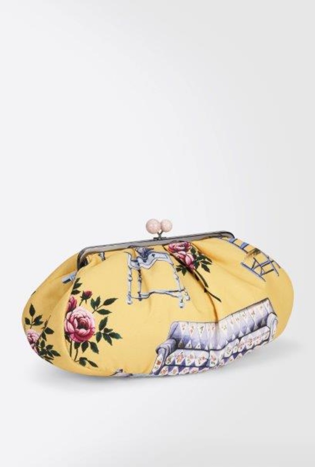 إطلاق مجموعة NANTUCKET من Weekend Max Mara بالتعاون مع Anthony Baratta