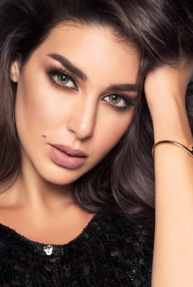 من الأجمل بينهام بدون مكياج سلاف ام ياسمين؟