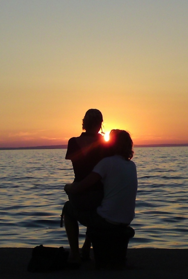 جزر لشهر العسل على شكل قلوب