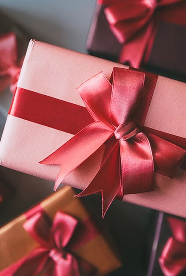 مع إقتراب يوم الحب، سنقدّم إليك النصائح لإختيار الهدية التي تناسب الرجل من برج الدلو