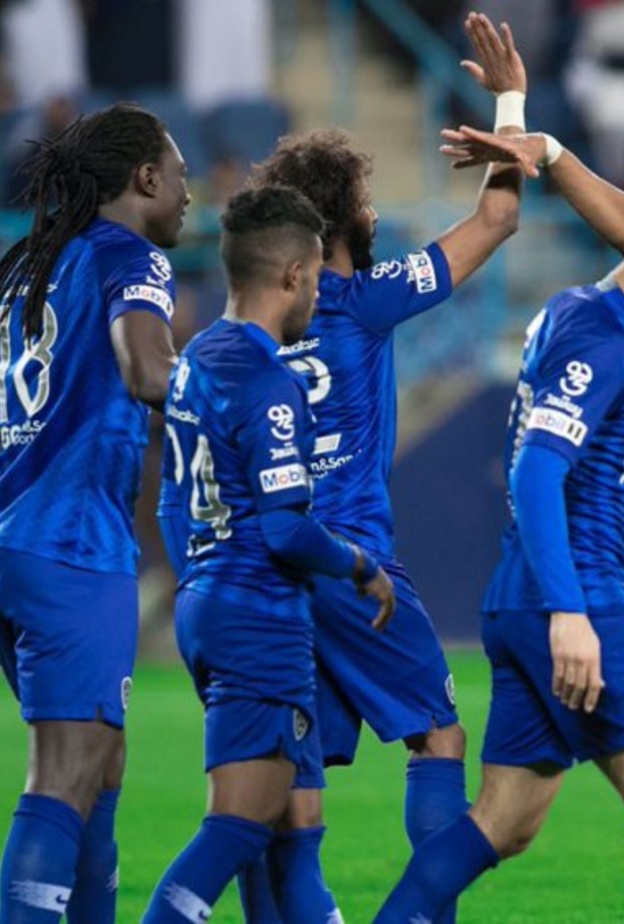 يتصدر الهلال حامل اللقب المسابقة برصيد 49 نقطة