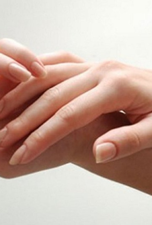 طقطقة العظام و المفاصل من أعراض هشاشة العظام