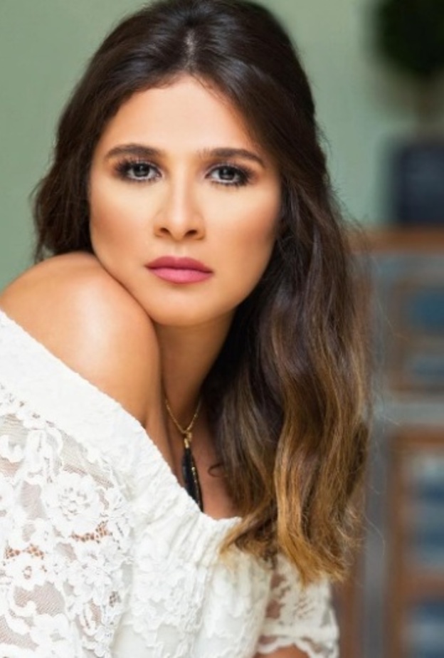 ياسمين عبد العزيز تكذب زوجها