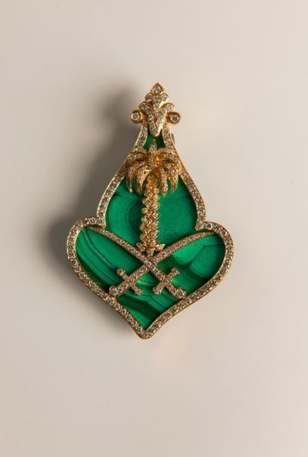 L’Ecole Van Cleef & Arples وفنون التراث تسـتعرضان أشـهر المجوهرات التراثية في المملكة