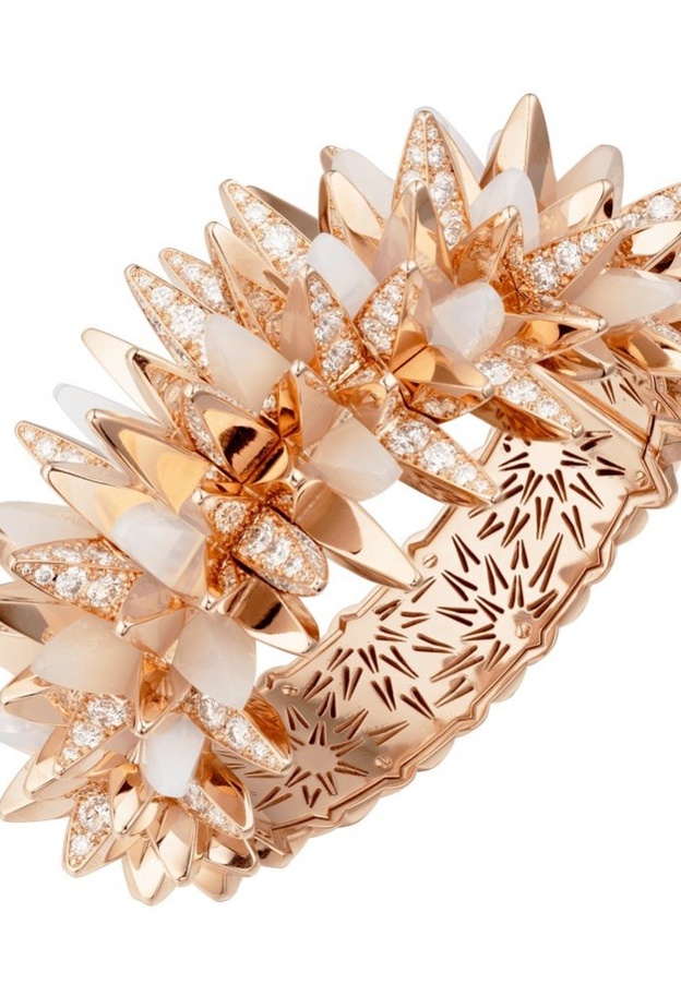  اسوارة من هاري ونستون Harry Winston